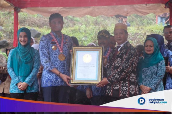 Tanam 180.000 Bibit Vetiver, Bupati Gowa Terima Rekor LEPRID