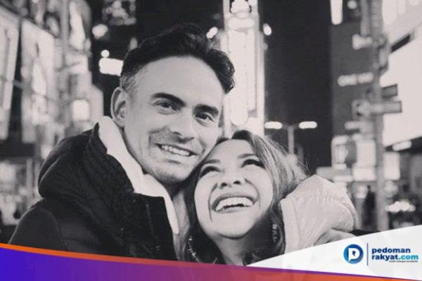 Kenang Pesan Cinta Ashraf Sinclair untuk BCL di Ultah ke-11 Pernikahan