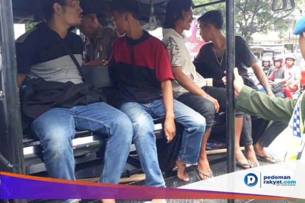 Resahkan Pengendara, Belasan “Pak Ogah” Ditangkap di Makassar