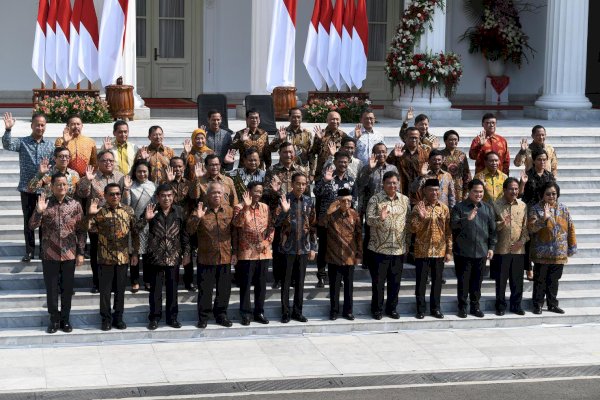 Jokowi Marahi Menteri: Saya Bisa Bubarkan Lembaga atau Reshuffle