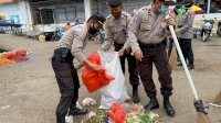 Kerja Bakti di Pasar, Cara Polres Gowa Peringati Hari Bhayangkara ke 74