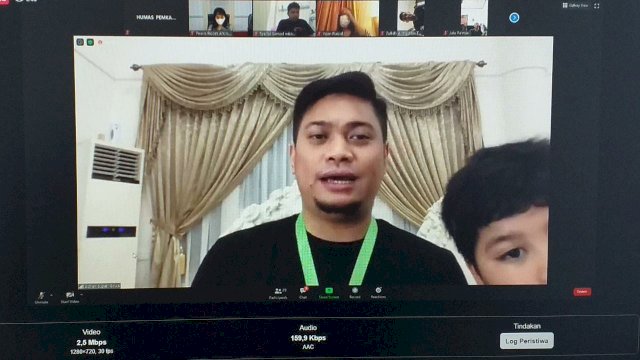 Semangati, Bupati Adnan Silaturahmi Virtual dengan Pasien Covid-19