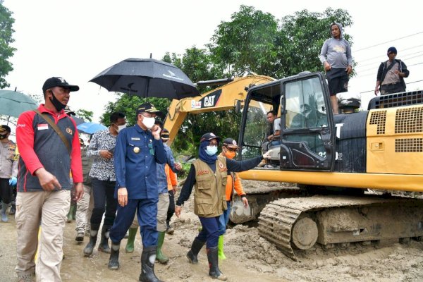 Gubernur Nurdin Bangun Hunian Sementara untuk Pengungsi Masamba