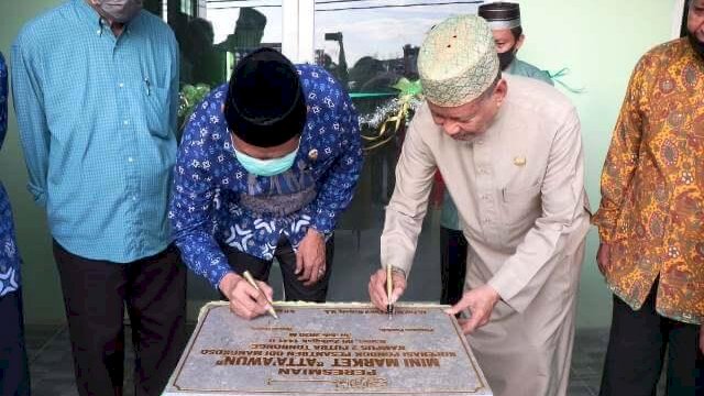 Bupati Suardi Bangga Pesantren Mangkoso Punya Minimarket