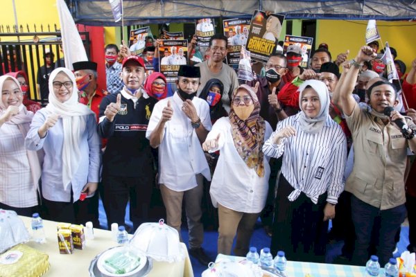 Di Depan Warganya: Nunung Dasniar: Mari Bergerak Memenangkan Danny-Fatma