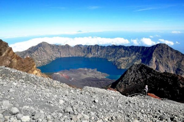 Kerinci dan Rinjani Masuk 5 Gunung Berapi Tertinggi di Asia