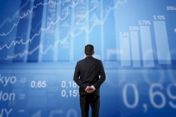 Bursa Saham AS Melemah, Investor Pantau Debat Presiden