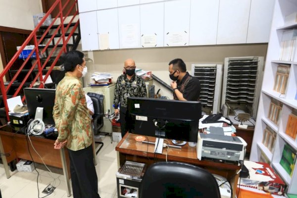 Cek Kedisiplinan Pegawai, Rudy Sidak Ruangan di Balai Kota