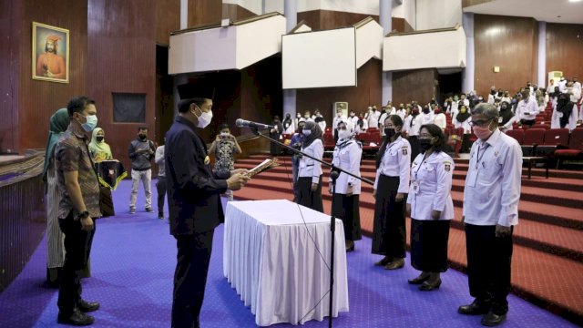 Lantik Kepala UPT Pendidikan Formal Se-Kota Makassar, Rudy Minta Jaga  Netralitas 