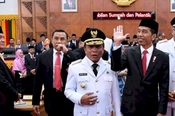Jokowi Berhentikan Irwandi Yusuf sebagai Gubernur Aceh