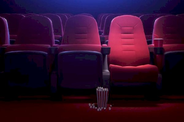 India Bersiap Buka Bioskop padahal Kasus Covid-19 Tembus 6,3 Juta