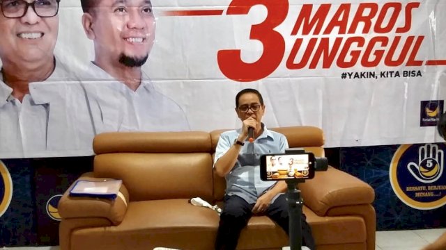 Calon Bupati Maros, A Harmil Mattotorang sedang menyapa warga melalui virtual