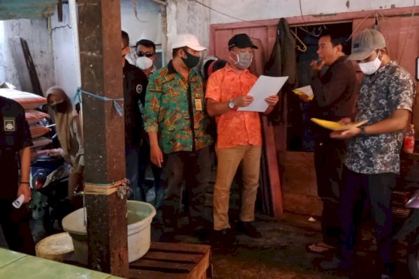 Tak Lunasi Tunggakan, 15 Los di Pasar Sawah Disegel Paksa