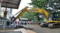 Gubernur Nurdin Pimpin Pembongkaran Stadion Mattoanging