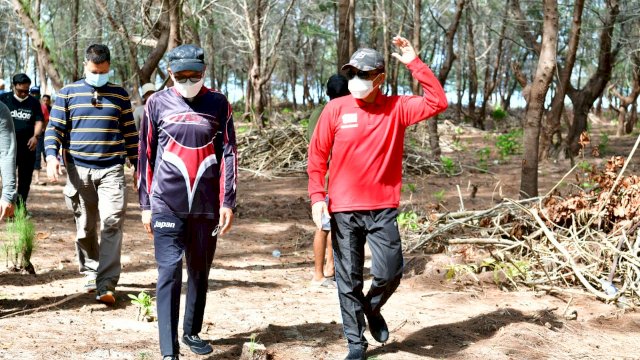 Gubernur Sulsel Nurdin Abdullah dan Rudy Djamaluddin kembali mengunjungi Pulau Lanjukang