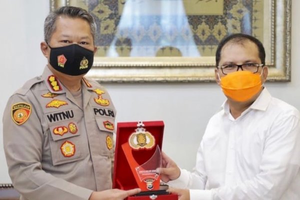 Penuh Canda Tawa, Pertemuan Cawalkot Danny-Kapolrestabes Makassar saat Serukan Pilkada Damai