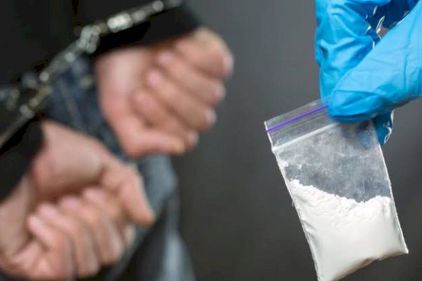 Oknum Anggota DPRD Diciduk Polisi Sepulang Dugem, Ada Wanita dan Ekstasi di Mobil