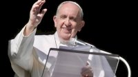 Heboh Akun IG Paus Fransiskus Like Foto Model Seksi