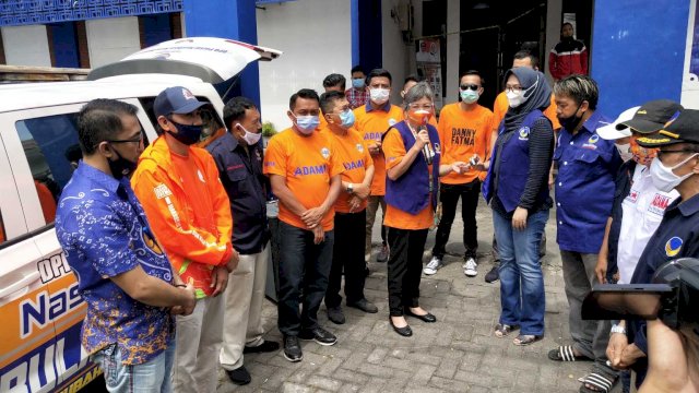 “Perjuangan Memang Selalu Ada Rintangannya, Jangan Anggap musibah” Pesan DPP NasDem Usai Serahkan 20 Ambulans ke Makassar
