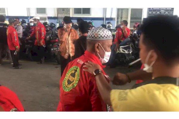 Kian Panik, Logo Kostum RT/RW “2 Kali Tambah Baik” Dicopot Pendukung Appi-Rahman