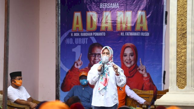 Calon Wakil Wali Kota Makassar Fatmawati Rusdi saat hadiri titik “Anak Rakyat” di Manggala