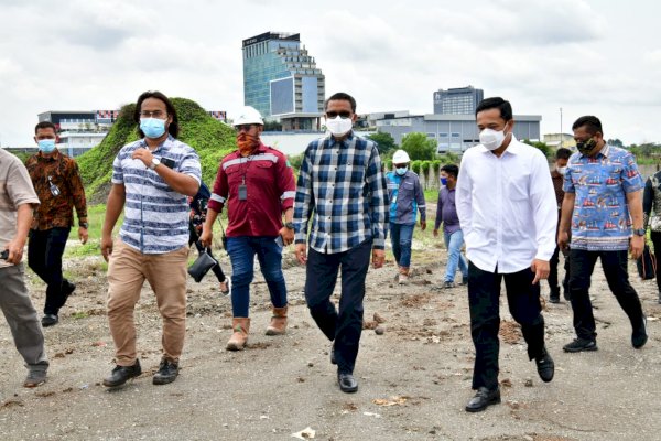 Bangun Dua Kanal Baru, Upaya Pemprov Atasi Bau Busuk di Pantai Losari Makassar