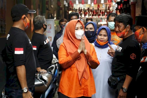 Emak-emak di Makassar Doakan Fatma Tegar Pasca Dilecehkan Pendukung Kandidat Lain