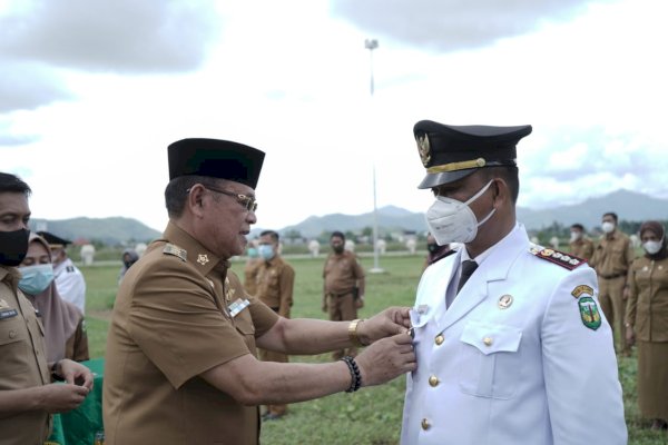 Lantik Eselon II, III dan IV, Bupati Luwu Basmin: Harus Lebih Kreatif dan Berinovasi