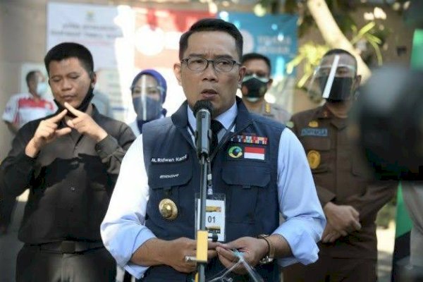 “Semua Kekisruhan yang Berlarut-larut Ini Dimulai Statemen dari Pak Mahfud,” Kata Ridwan Kamil