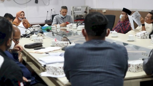 Komisi A DPRD Makassar Pertanyakan Retribusi Pasar Segar