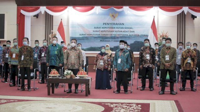 Jokowi Restui Pemprov Sulsel untuk Bagi 276 Ribu Hektar Hutan