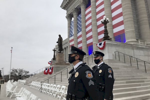 Dua Polisi Bunuh Diri Setelah Kerusuhan Capitol
