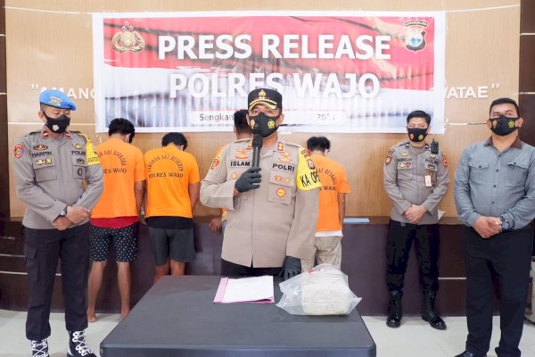 Bakar Rumah Warga, Tiga Pelaku Tewas Terbakar