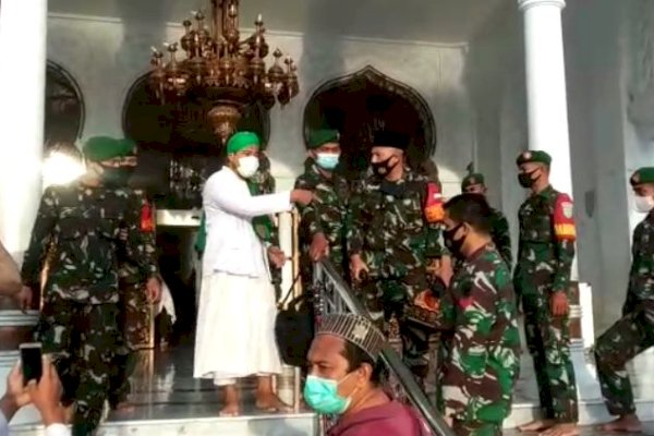 Cerita Sebenarnya di Balik Video Viral Wakil Ketua FPI Aceh Adu Mulut dengan Dandim di Masjid Raya
