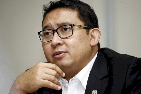 Mensos Risma Gencar Keliling DKI, Fadli Zon Singgung ‘Gila Pencitraan’