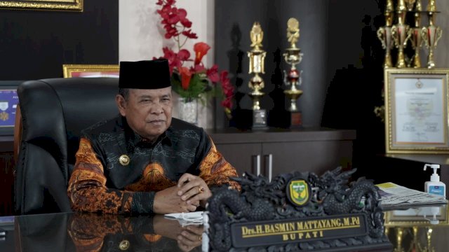 Bupati Basmin Mattayang Selamati Pelantikan Indah Putri Indriani-Budiman