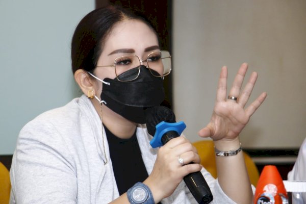 Legislator Golkar Sulsel Debbie Rusdin Tutup Masa Reses, Dominan Dikeluhkan Salah Sasaran Bansos