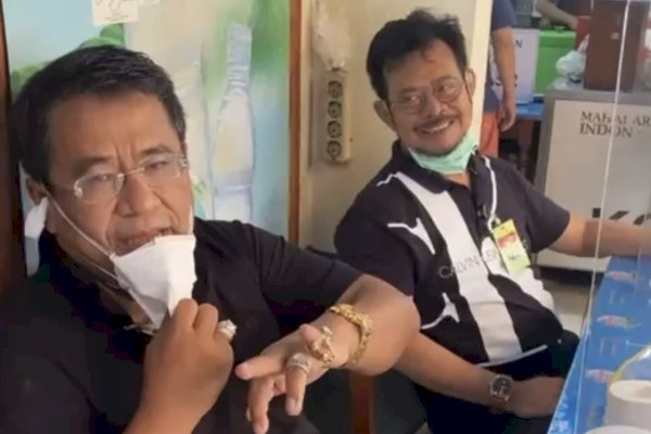 Mentan Syahrul dan Hotman Paris Ngopi Bareng di Kopi Johny