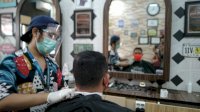 Cukur Rambut Aman, Finleys Barbershop di Makassar Terapkan Protokol Ketat