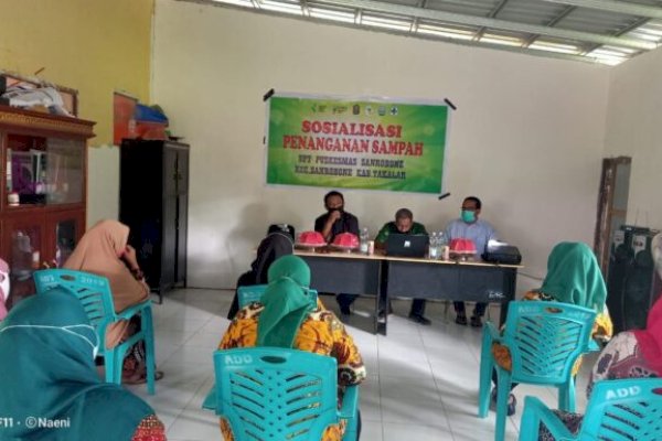Bupati Syamsari Kitta Hadiri Sosialisasi Penanganan Masalah Sampah di UPT Puskesmas Sanrobone