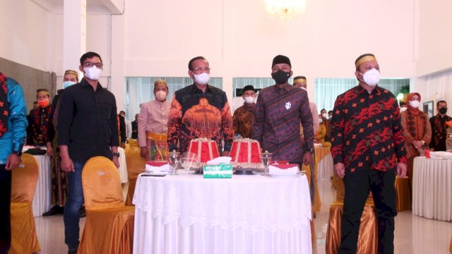 Bupati Basmin Launching Lima Motif Batik Luwu, Begini Maknanya