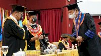 Bupati Basmin Mattayang Wisuda Program Doktor, Raih IPK Tertinggi