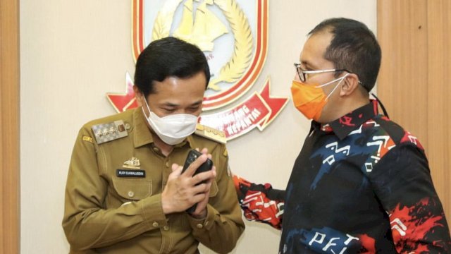 Walikota Makassar terpilih Danny Pomanto dan Pj Walikota Rudy Djamaluddin bertemu di Balai Kota