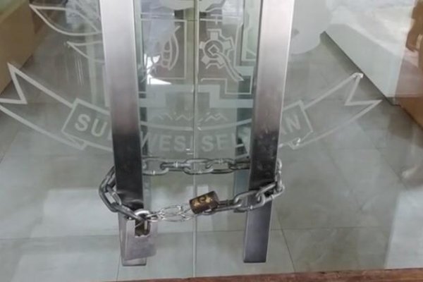 Pasca OTT Gubernur Nurdin Abdullah, KPK Segel Kantor Dinas PU Sulsel