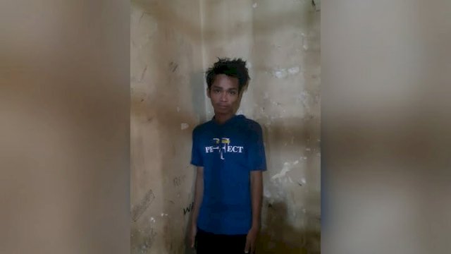 Pelaku pencurian sembako untuk beli chip game online. 