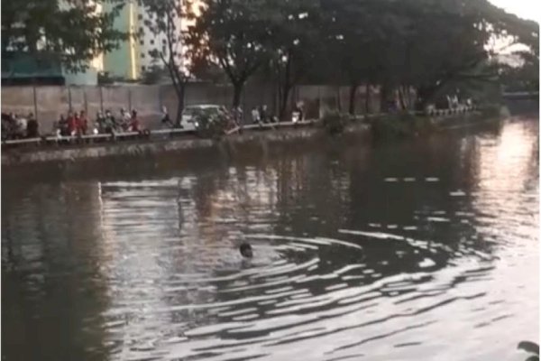 Dikejar Massa, Jambret di Makassar Nekat Lompat ke Sungai