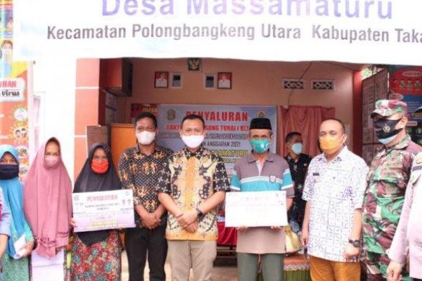 Bupati Syamsari Terus Realisasikan Program Bantuan Satu Sapi untuk Satu Kepala Keluarga