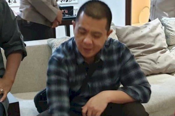 Operasi di Makassar, Tim Kejagung Malam-malam Tangkap Koruptor Pengadaan Obat saat Masuk Kamar Apartemen