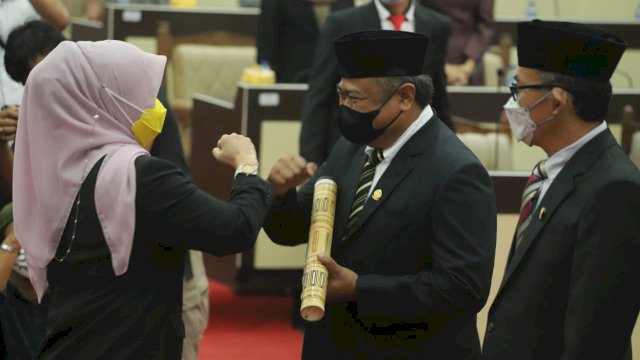 Arfandy Idris dan Hery Attas Resmi Jadi Anggota DPRD Sulsel