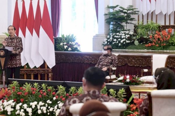 Permintaan Jokowi ke Para Bupati: Program Padat Karya Diperbanyak